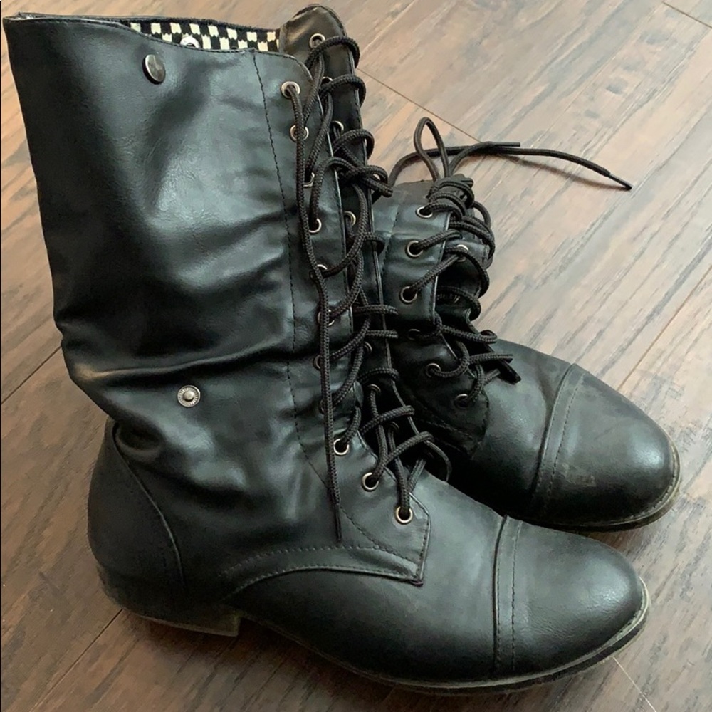 Women’s combat boots